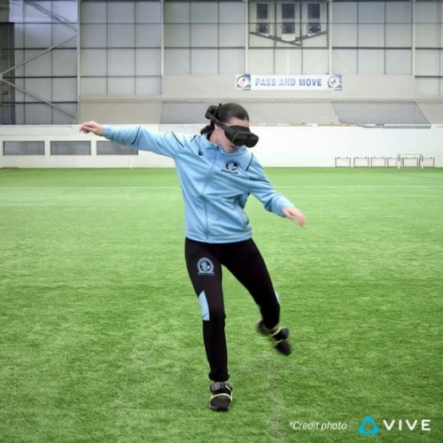 Vive Ultimate Tracker - Lifestyle 1